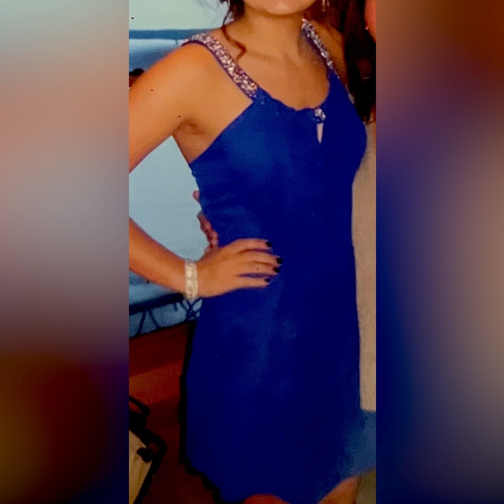 Royal blue cocktail dress. Worn once to a banquet. Excellent condition.